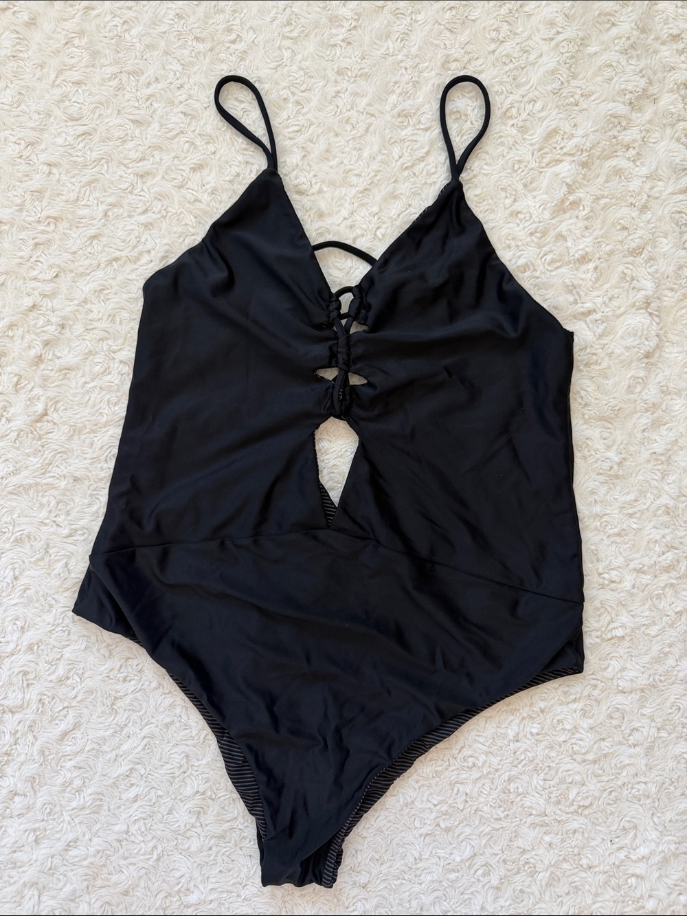 Acacia One Piece Womens XLarge